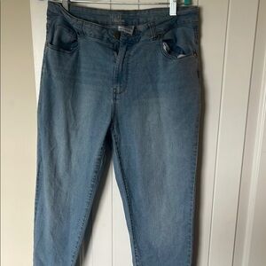 Time and Tru Women's Light Blue Jeans